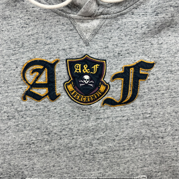 Vintage Abercrombie & Fitch Sweater Adult SMALL Gray Hoodie Skull Crossbones Y2K - Picture 2 of 8